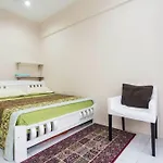 Little Cosy House At15